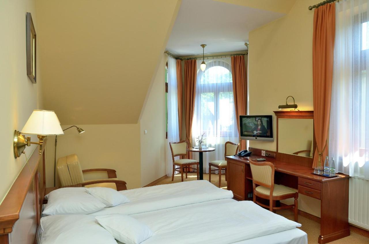 Hotel Stefania Krynica Zdroj Exterior foto