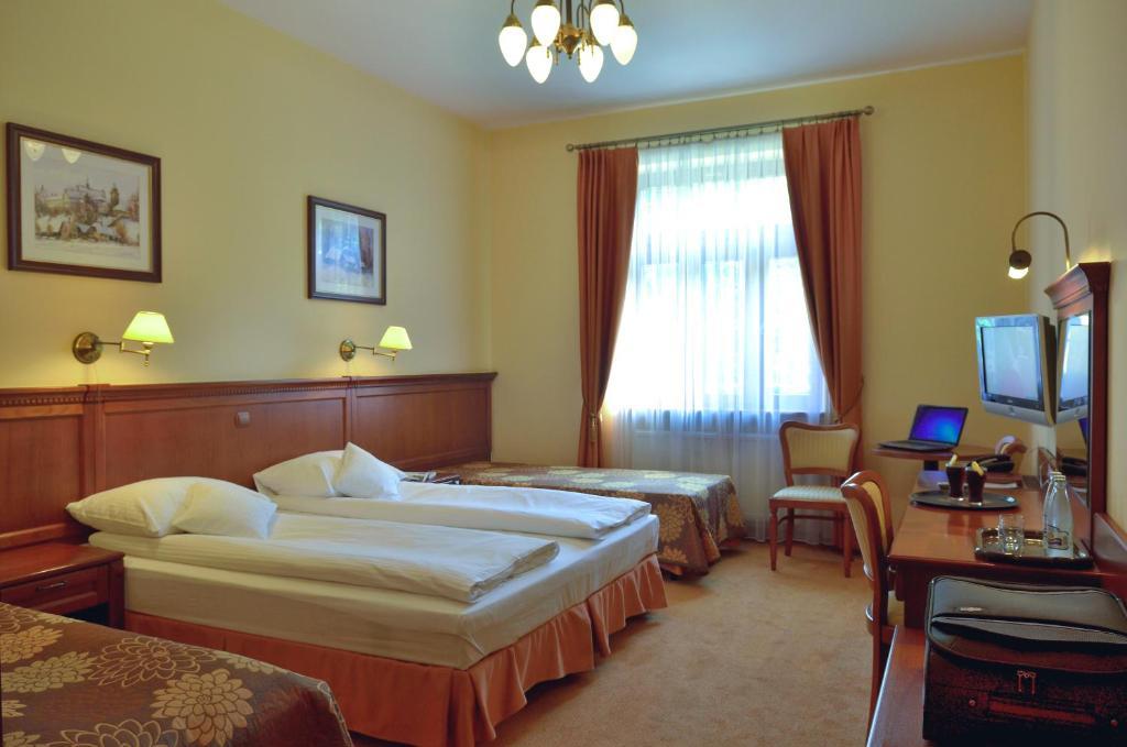 Hotel Stefania Krynica Zdroj Quarto foto