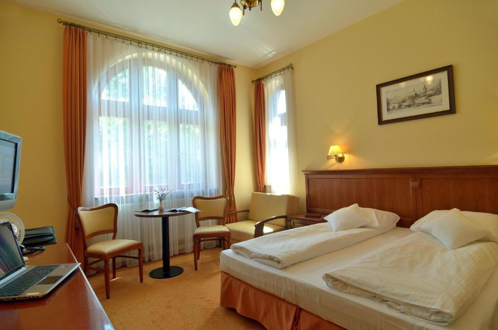 Hotel Stefania Krynica Zdroj Quarto foto