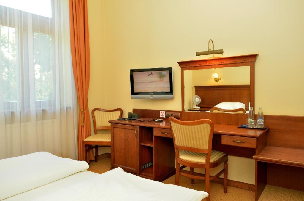 Hotel Stefania Krynica Zdroj Quarto foto