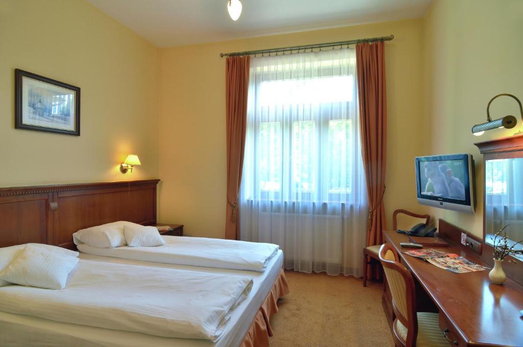 Hotel Stefania Krynica Zdroj Quarto foto