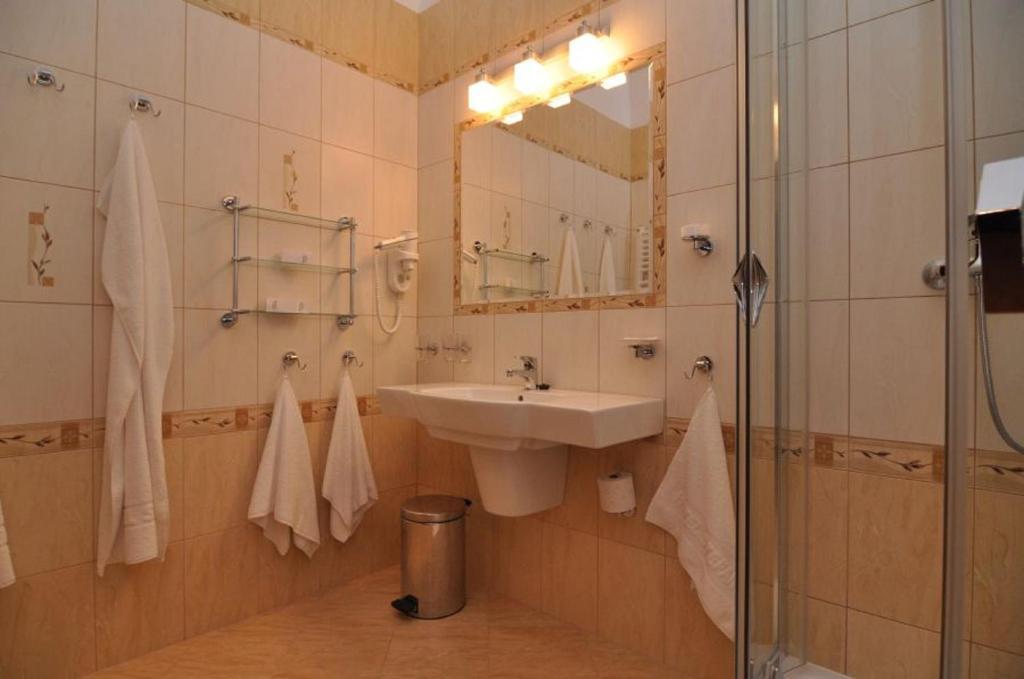 Hotel Stefania Krynica Zdroj Quarto foto